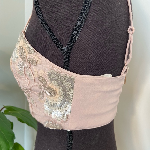 Cropped Spaghetti Strap Sequin Tank Top - Picture 6 of 12